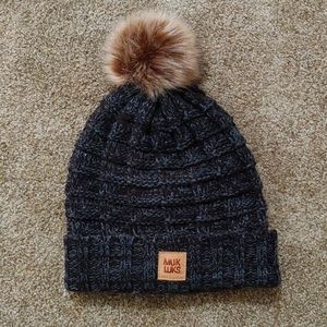 NWOT Lined beanie